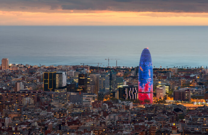 Barcelona toma la delantera en Europa con soluciones locales a la crisis de vivienda