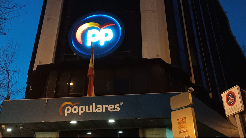 Fachada de la sede del PP en Génova, Madrid. Fuente: Wikimedia Commons. 