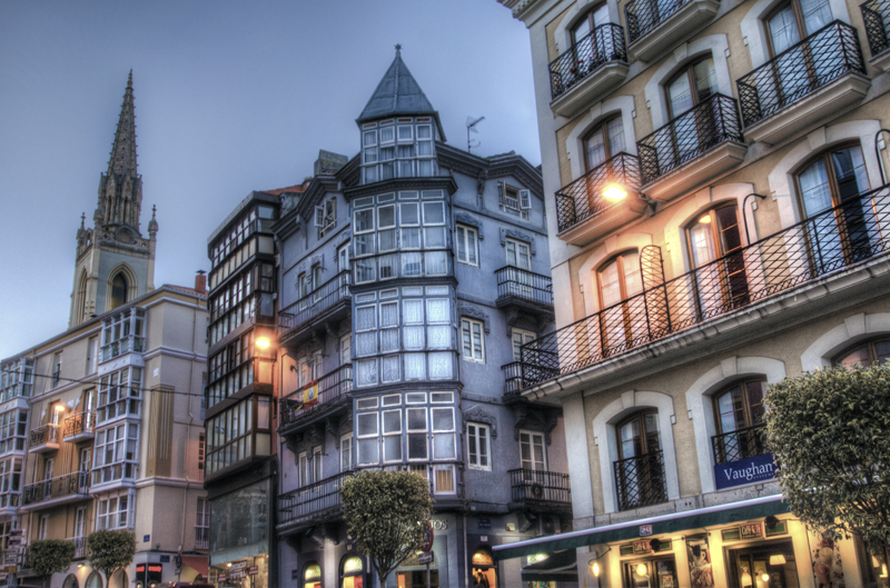 Bloques de vivienda en Santander. Fuente: J.A. Alcaide (flickr)
